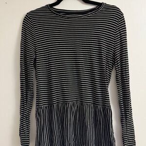 Old Navy Black and White Striped Long Sleeve Tee